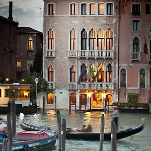 Hotel Pesaro Palace, Venice